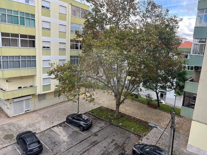 Apartamento T3 para Venda em Corroios Foto 28