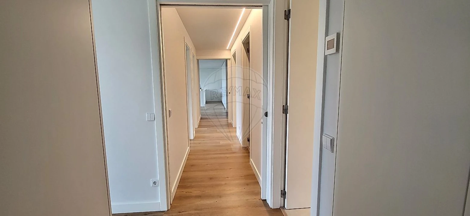 Apartamento T3 para Venda em Algés, Linda-A-Velha e Cruz Quebrada-Dafundo Foto 26