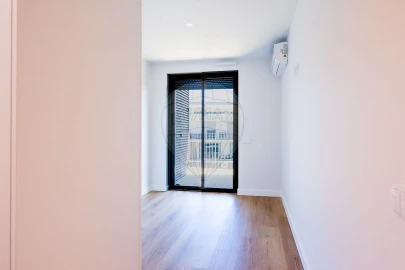 Apartamento T3 para Venda em Algés, Linda-A-Velha e Cruz Quebrada-Dafundo