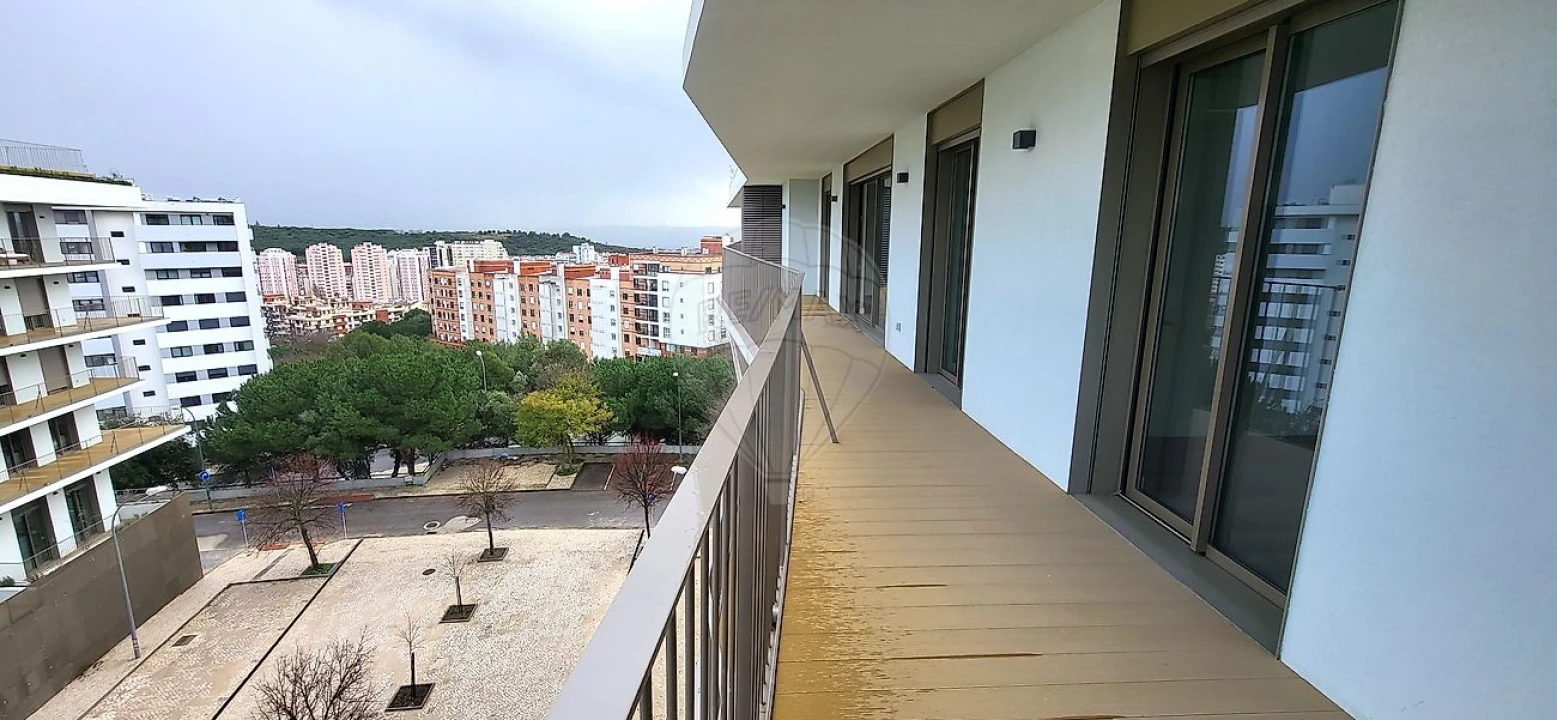 Apartamento T3 para Venda em Algés, Linda-A-Velha e Cruz Quebrada-Dafundo Foto 9