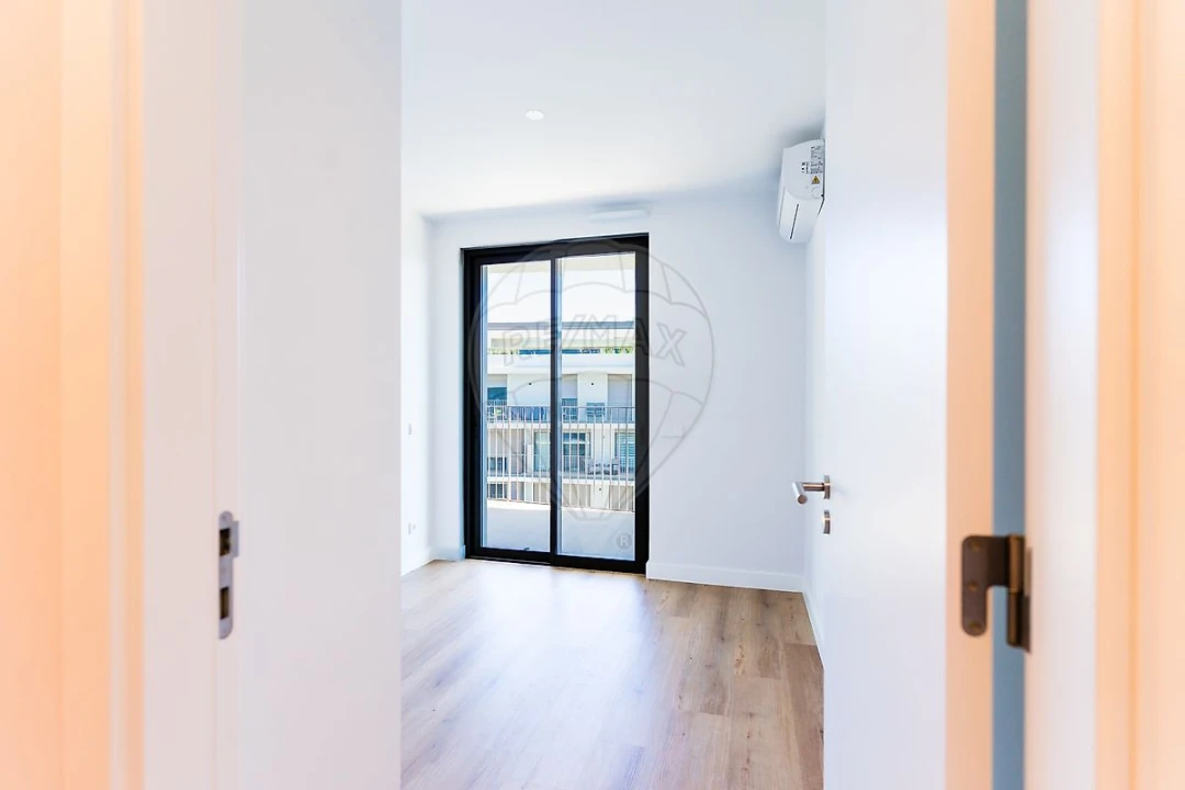 Apartamento T3 para Venda em Algés, Linda-A-Velha e Cruz Quebrada-Dafundo Foto 5