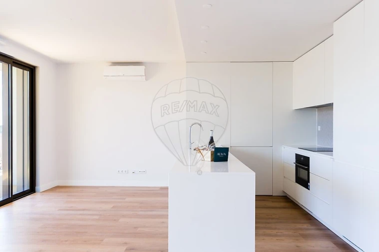 Apartamento T3 para Venda em Algés, Linda-A-Velha e Cruz Quebrada-Dafundo Foto 17