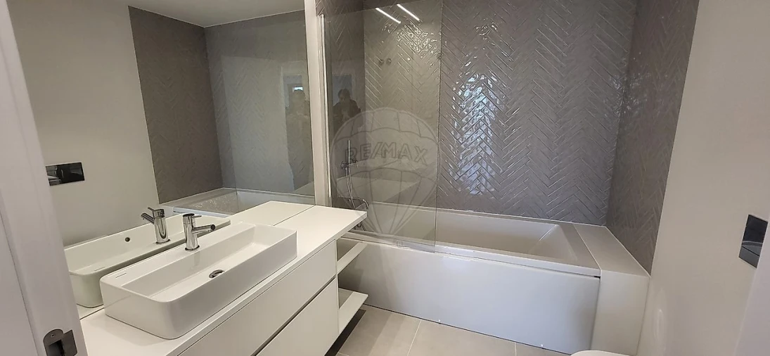 Apartamento T3 para Venda em Algés, Linda-A-Velha e Cruz Quebrada-Dafundo Foto 12