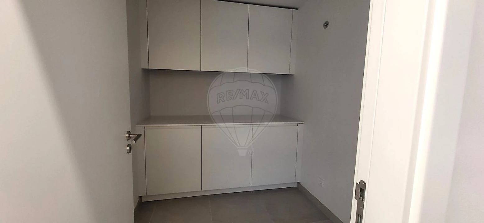 Apartamento T3 para Venda em Algés, Linda-A-Velha e Cruz Quebrada-Dafundo Foto 18