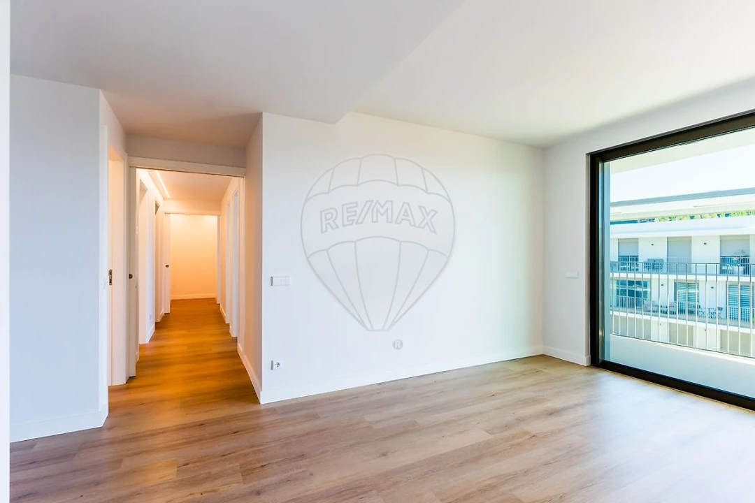 Apartamento T3 para Venda em Algés, Linda-A-Velha e Cruz Quebrada-Dafundo Foto 16