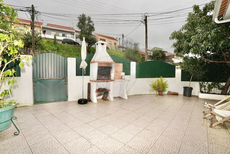 Moradia T3 para Venda em Alverca do Ribatejo e Sobralinho Foto 9