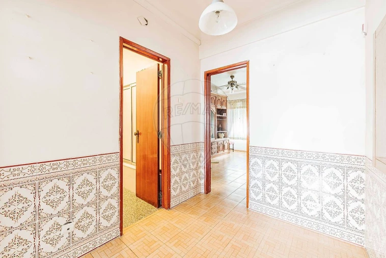 Apartamento T2 para Venda em Agualva e Mira-Sintra Foto 25