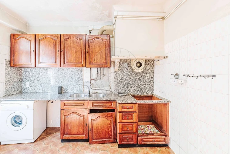 Apartamento T2 para Venda em Agualva e Mira-Sintra Foto 10