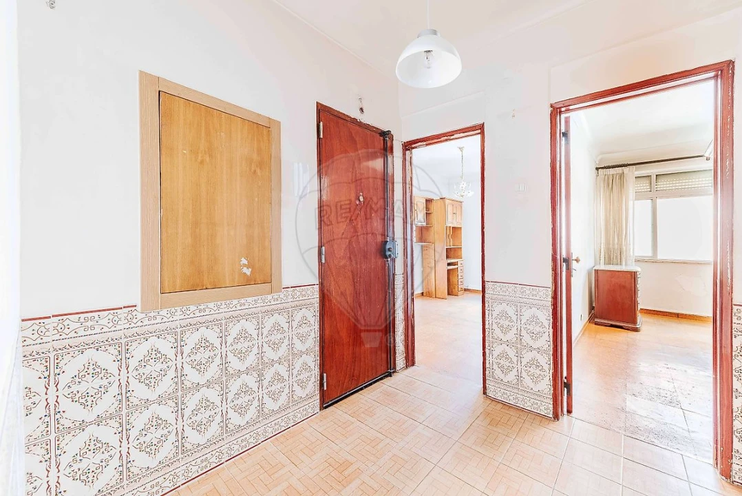 Apartamento T2 para Venda em Agualva e Mira-Sintra Foto 23