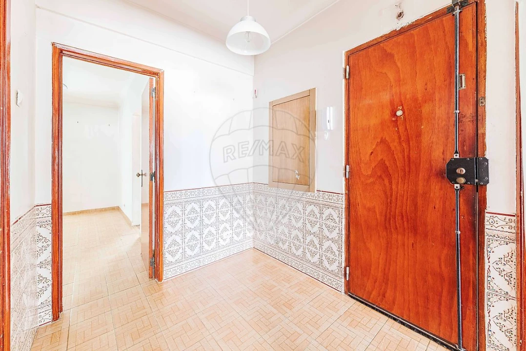 Apartamento T2 para Venda em Agualva e Mira-Sintra Foto 22