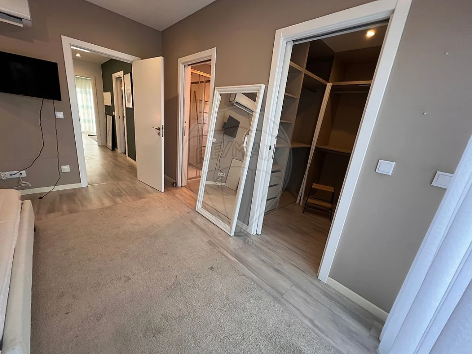 Moradia T4 para Arrendamento em Fernao Ferro Foto 26