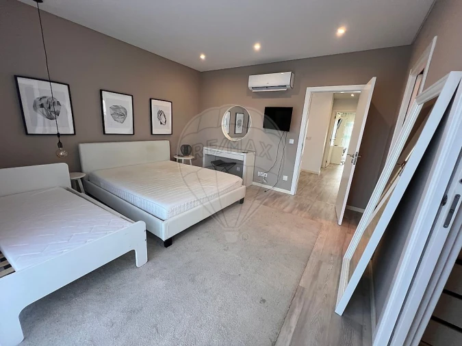 Moradia T4 para Arrendamento em Fernao Ferro Foto 29