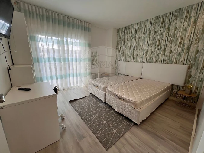 Moradia T4 para Arrendamento em Fernao Ferro Foto 33