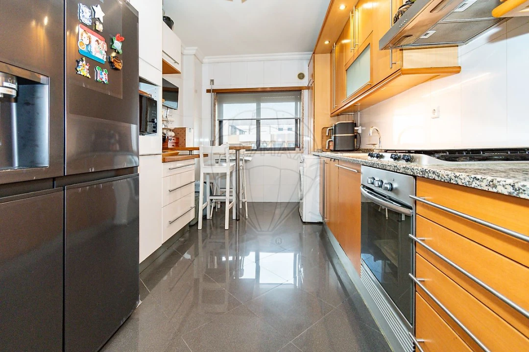 Apartamento T2 para Venda em Póvoa de Santa Iria e Forte da Casa Foto 14