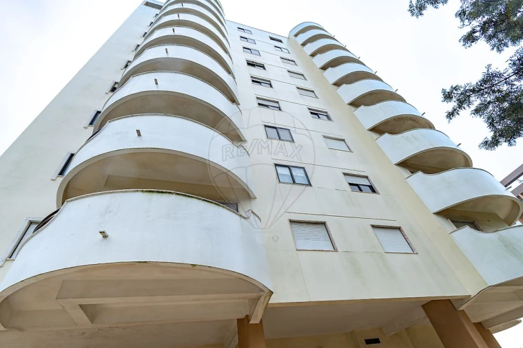 Apartamento T2 para Venda em Póvoa de Santa Iria e Forte da Casa Foto 29