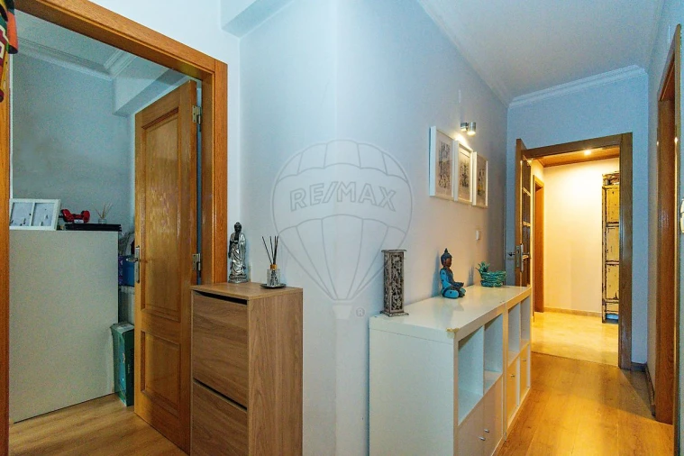 Apartamento T2 para Venda em Póvoa de Santa Iria e Forte da Casa Foto 10