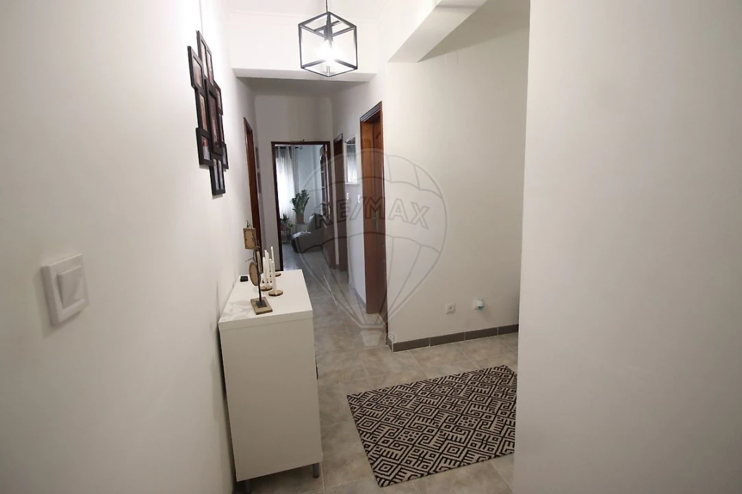 Apartamento T3 para Venda em Castanheira do Ribatejo e Cachoeiras Foto 9