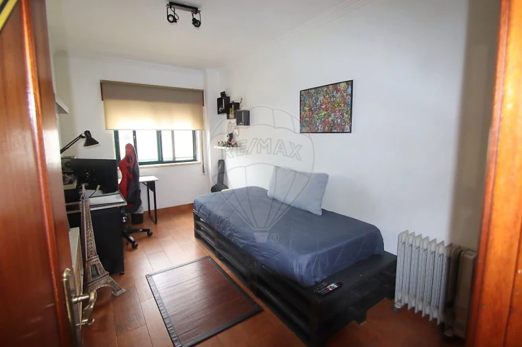 Apartamento T3 para Venda em Castanheira do Ribatejo e Cachoeiras Foto 2