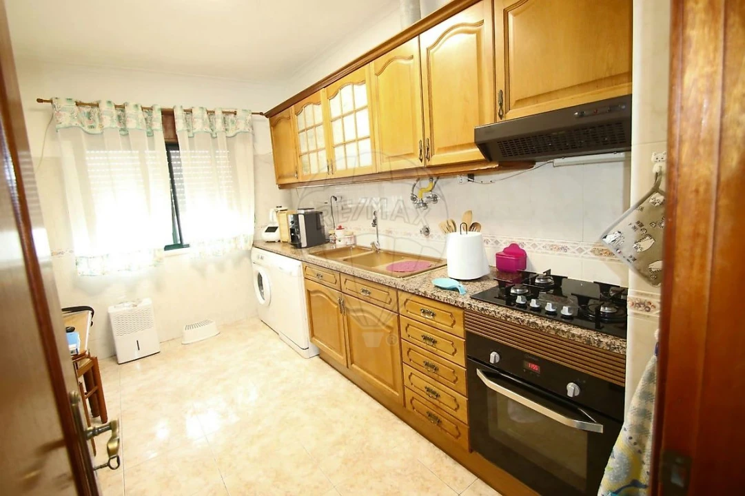 Apartamento T3 para Venda em Castanheira do Ribatejo e Cachoeiras Foto 14