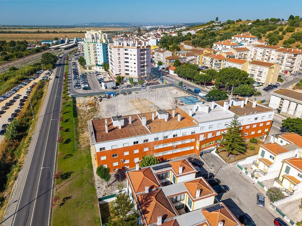 Apartamento T2 para Venda em Azambuja Foto 18