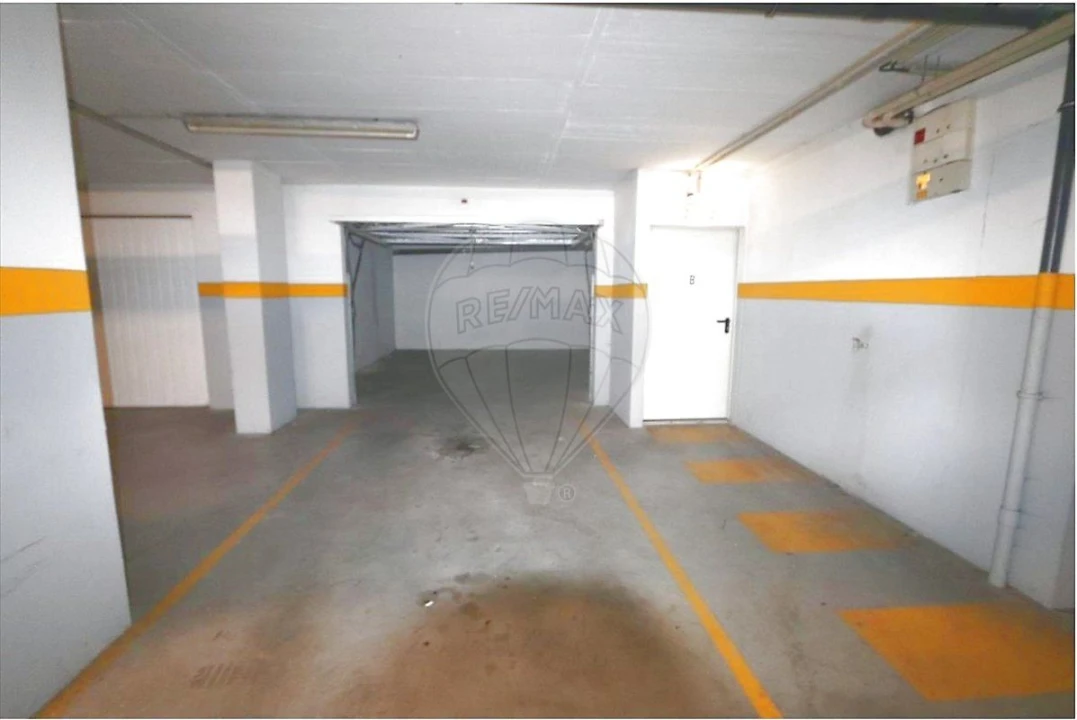 Apartamento T4 para Venda em Pinhal Novo Foto 11