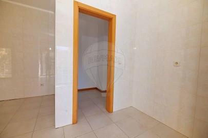 Apartamento T4 para Venda em Pinhal Novo