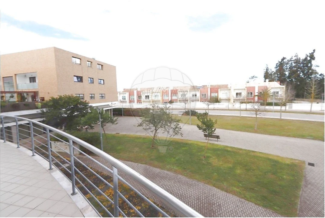 Apartamento T4 para Venda em Pinhal Novo Foto 12