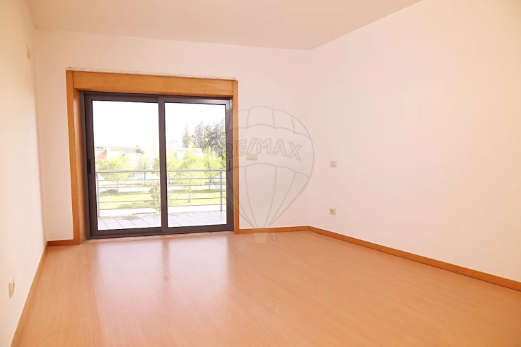 Apartamento T4 para Venda em Pinhal Novo Foto 20