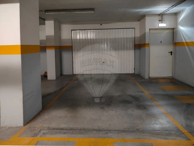 Apartamento T4 para Venda em Pinhal Novo Foto 28