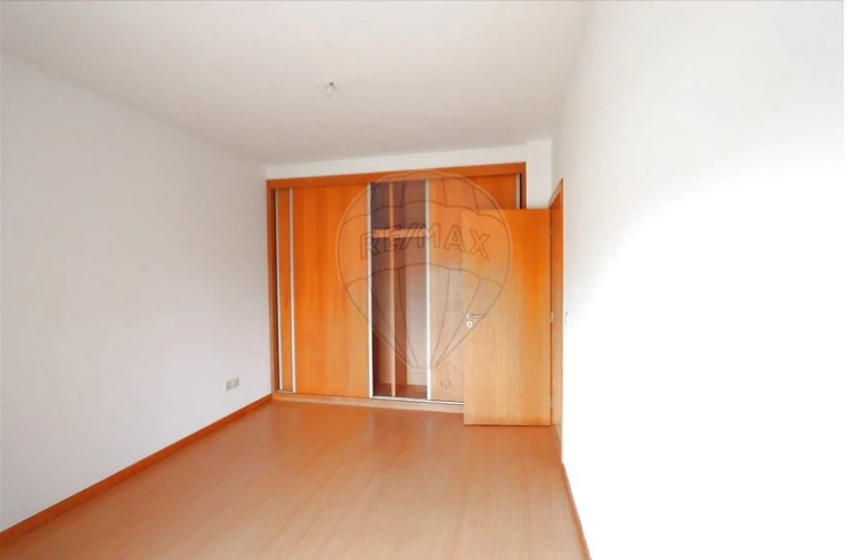 Apartamento T4 para Venda em Pinhal Novo Foto 7