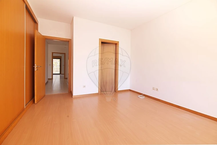 Apartamento T4 para Venda em Pinhal Novo Foto 10
