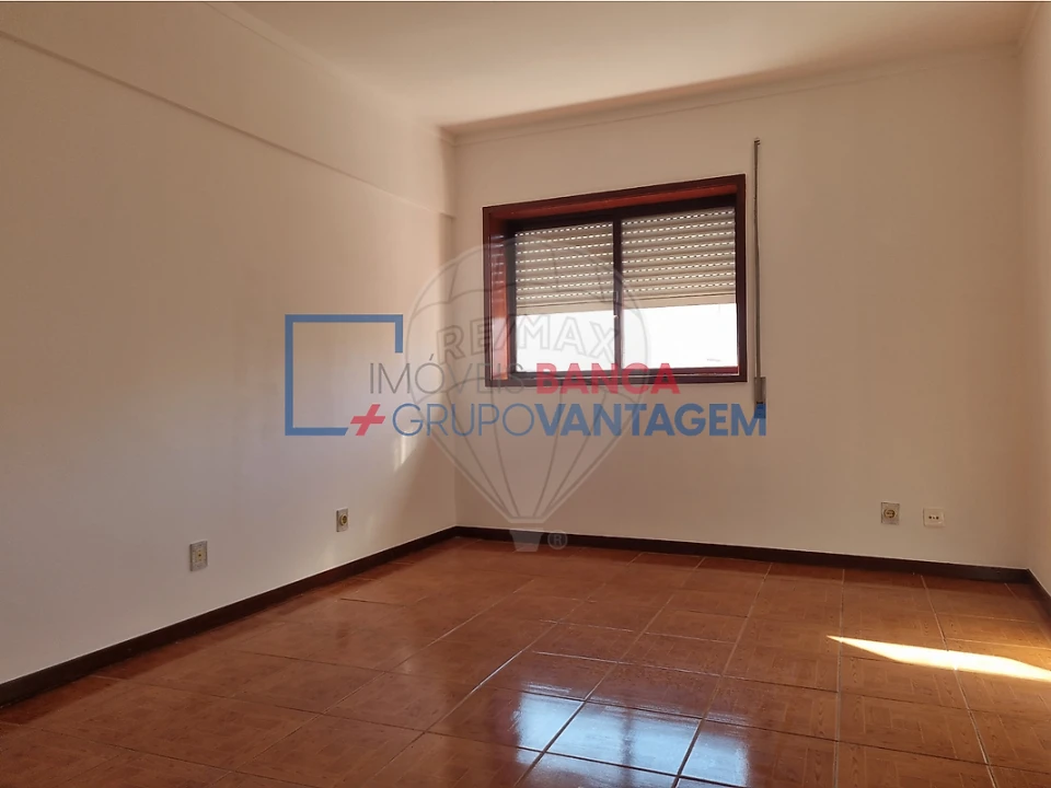 Apartamento T2 para Venda em Rio Tinto Foto 10