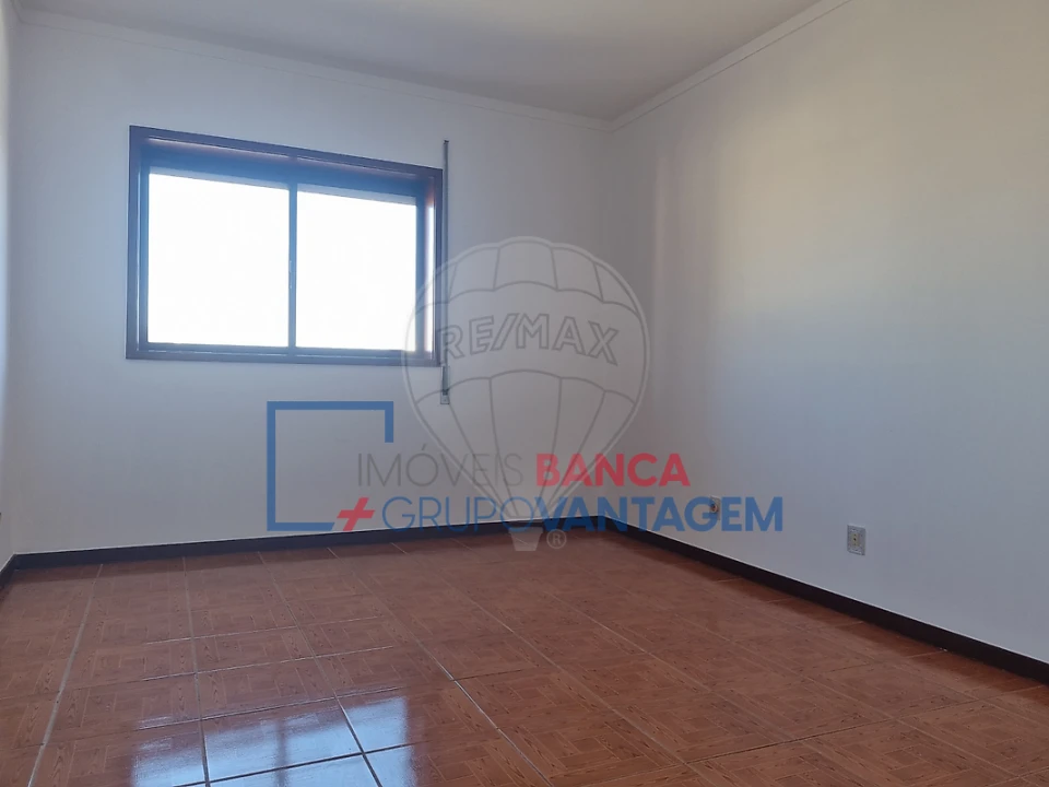 Apartamento T2 para Venda em Rio Tinto Foto 14