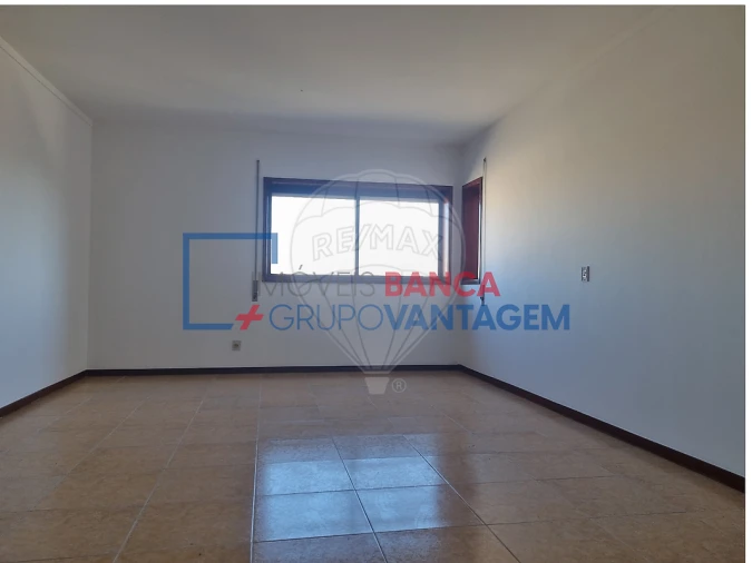 Apartamento T2 para Venda em Rio Tinto Foto 19