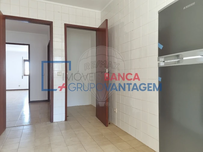 Apartamento T2 para Venda em Rio Tinto Foto 5