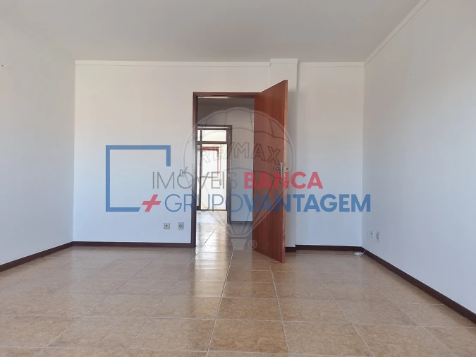 Apartamento T2 para Venda em Rio Tinto Foto 9