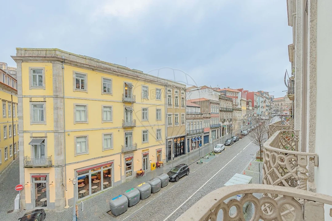 Apartamento para Venda em Cedofeita, Santo Ildefonso, Sé, Miragaia, São Nicolau e Vitória Foto 2