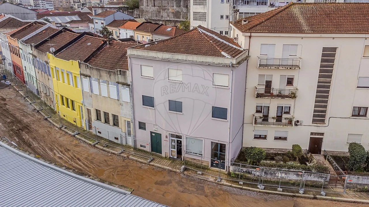 Apartamento T3 para Venda em Campanhã Foto 31
