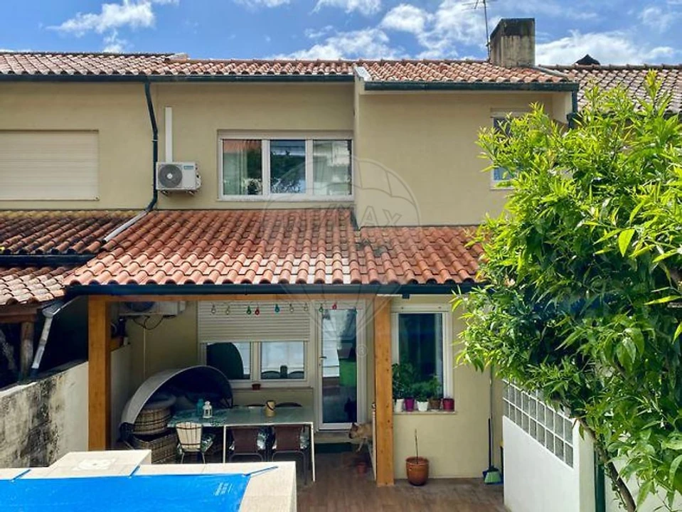 Moradia T3 para Venda em Peso da Régua e Godim Foto 17