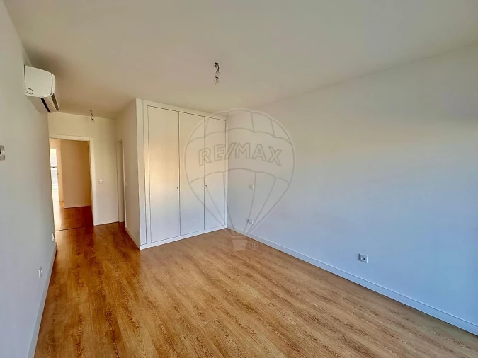 Apartamento T3 para Venda em Peso da Régua e Godim Foto 7