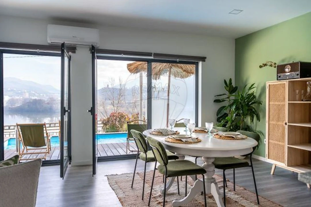 Moradia T5 para Venda em Peso da Régua e Godim Foto 1