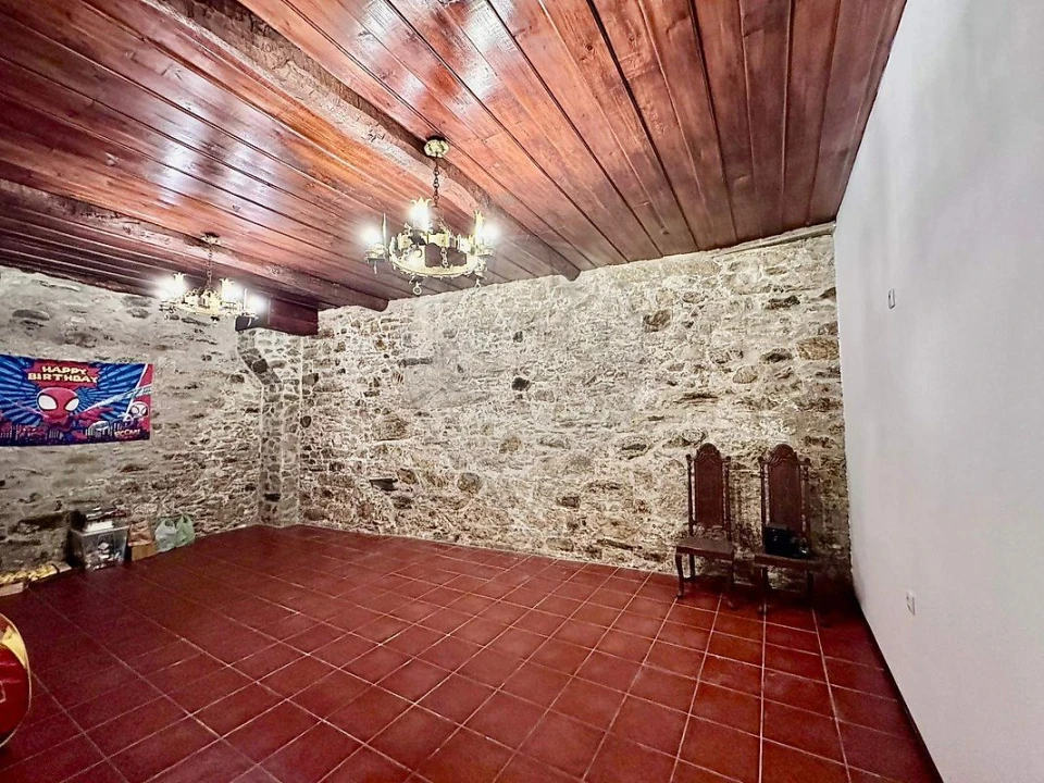 Moradia T4 para Venda em Peso da Régua e Godim Foto 22