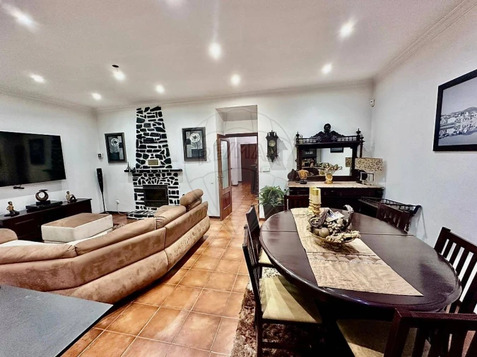 Moradia T4 para Venda em Peso da Régua e Godim Foto 7