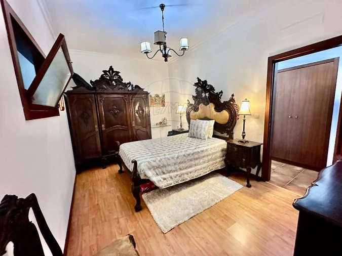 Moradia T4 para Venda em Peso da Régua e Godim Foto 8