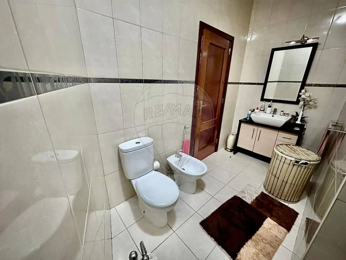 Moradia T4 para Venda em Peso da Régua e Godim Foto 10