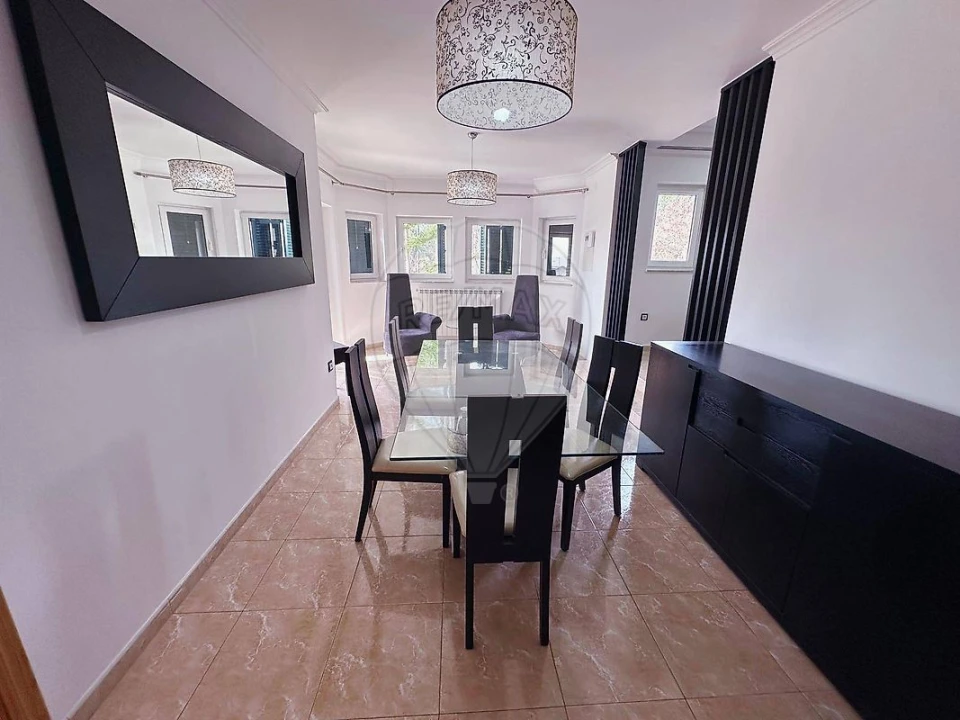 Moradia T4 para Venda em Lordelo Foto 11