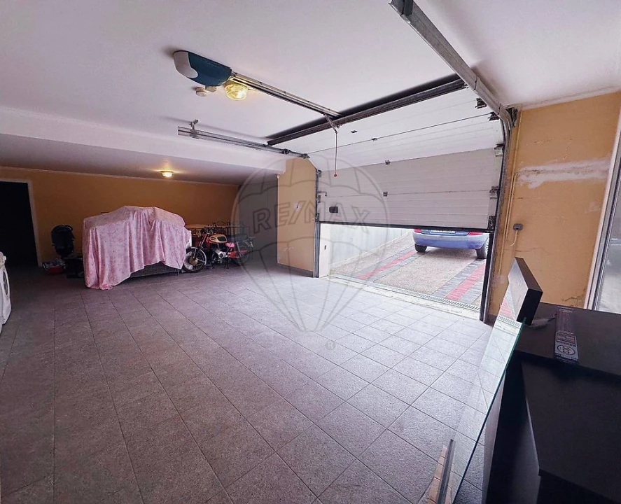 Moradia T4 para Venda em Lordelo Foto 37