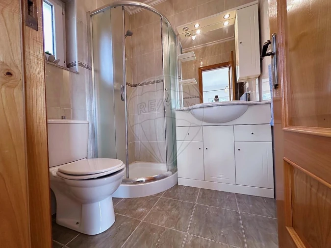 Moradia T4 para Venda em Lordelo Foto 25