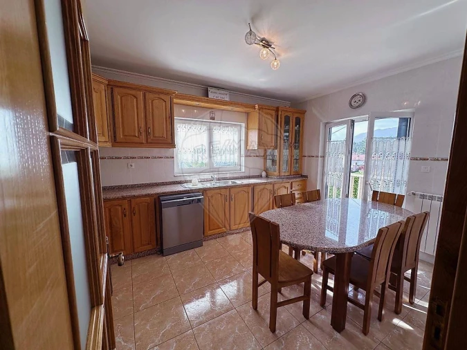 Moradia T4 para Venda em Lordelo Foto 14