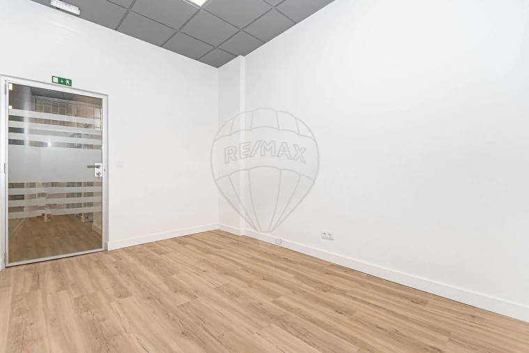 Escritório para Arrendamento em Vila Franca de Xira Foto 19